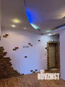 2-к квартира, вторичка, 63м2, 11/18 этаж